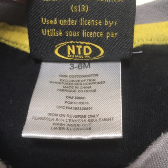 3-6m (4/$20) Assorted Batman Fanwear Onesies - Picture 6 of 11